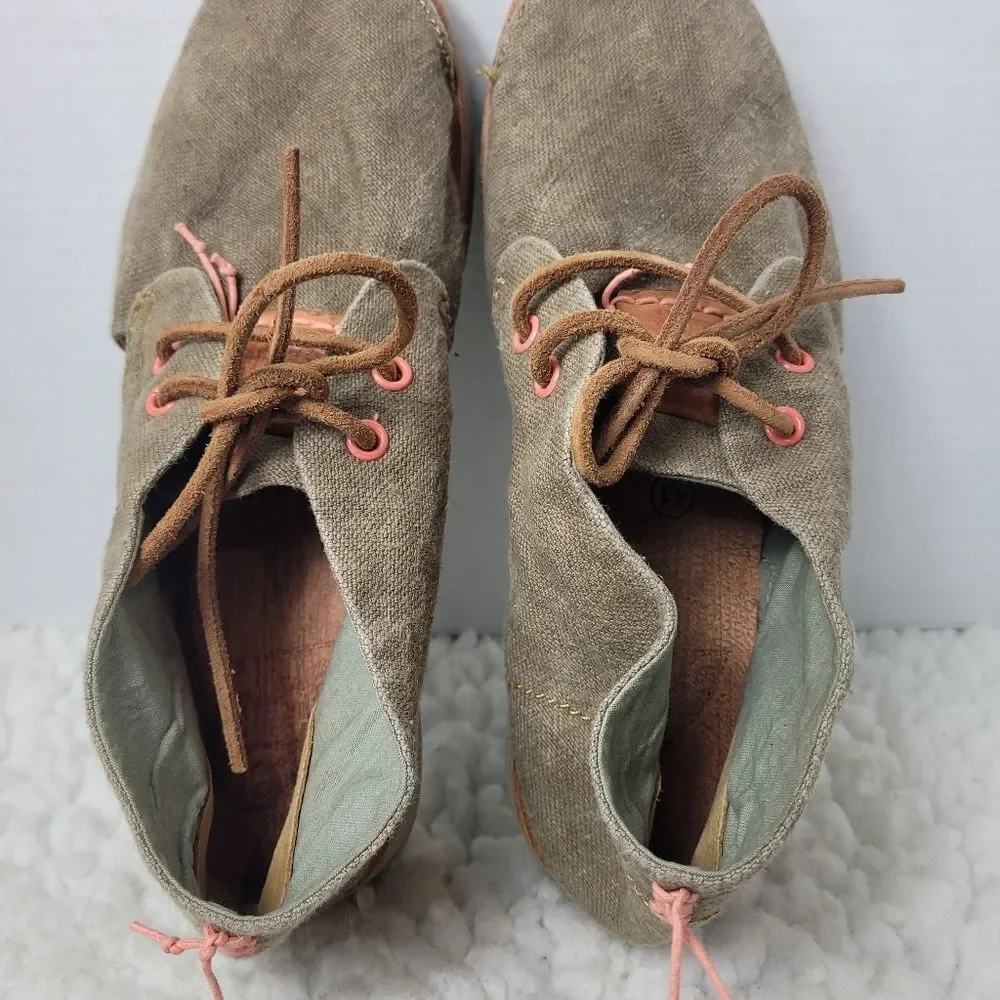 Santorisan Benirras Women's Size 10.5 Gray Leather Flat Walking Low Desert Boot
